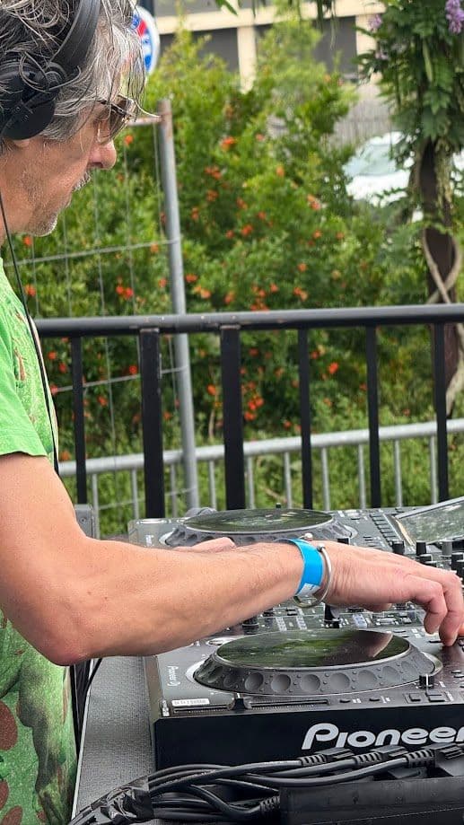 DJ en mix au Crépuscule
