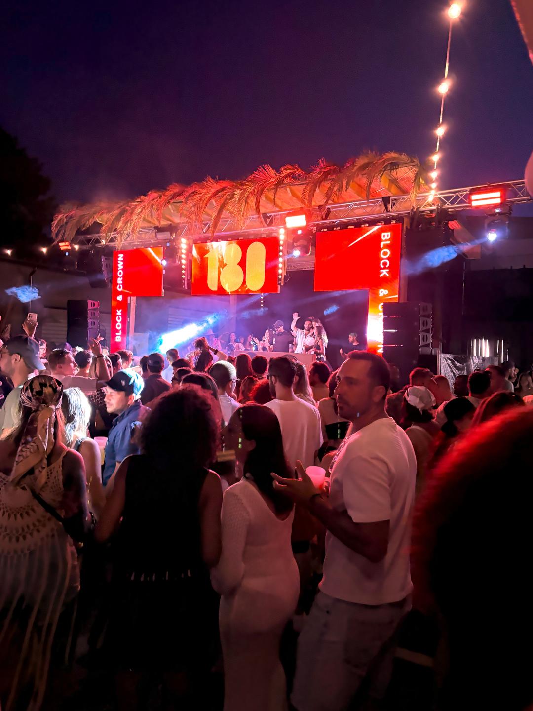 Mainstage Le 180 rouge
