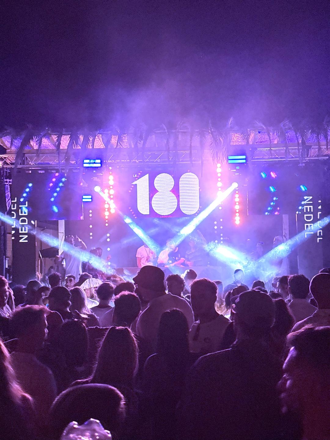 Mainstage Le 180 violet