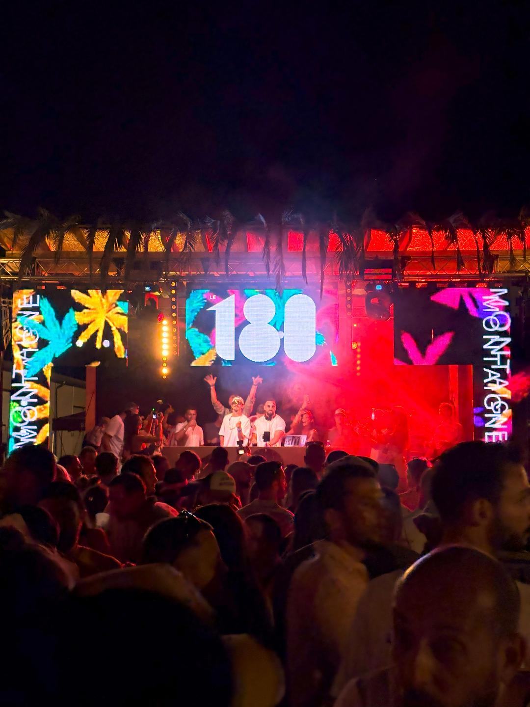 Mainstage Le 180 hippie